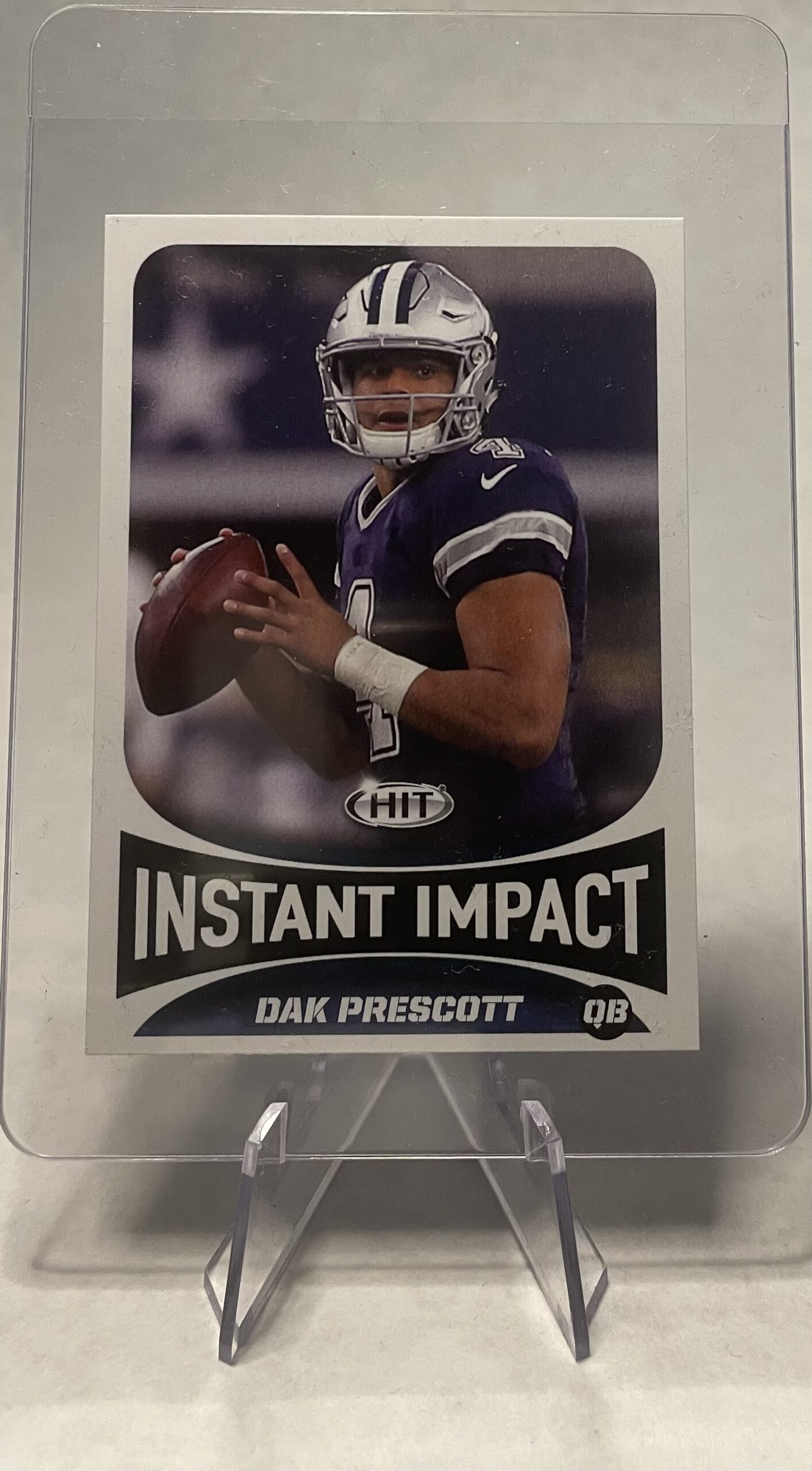 Zeke Elliott FOOTBALL CARD with stand -LIMITED QUANTITY - Image 9