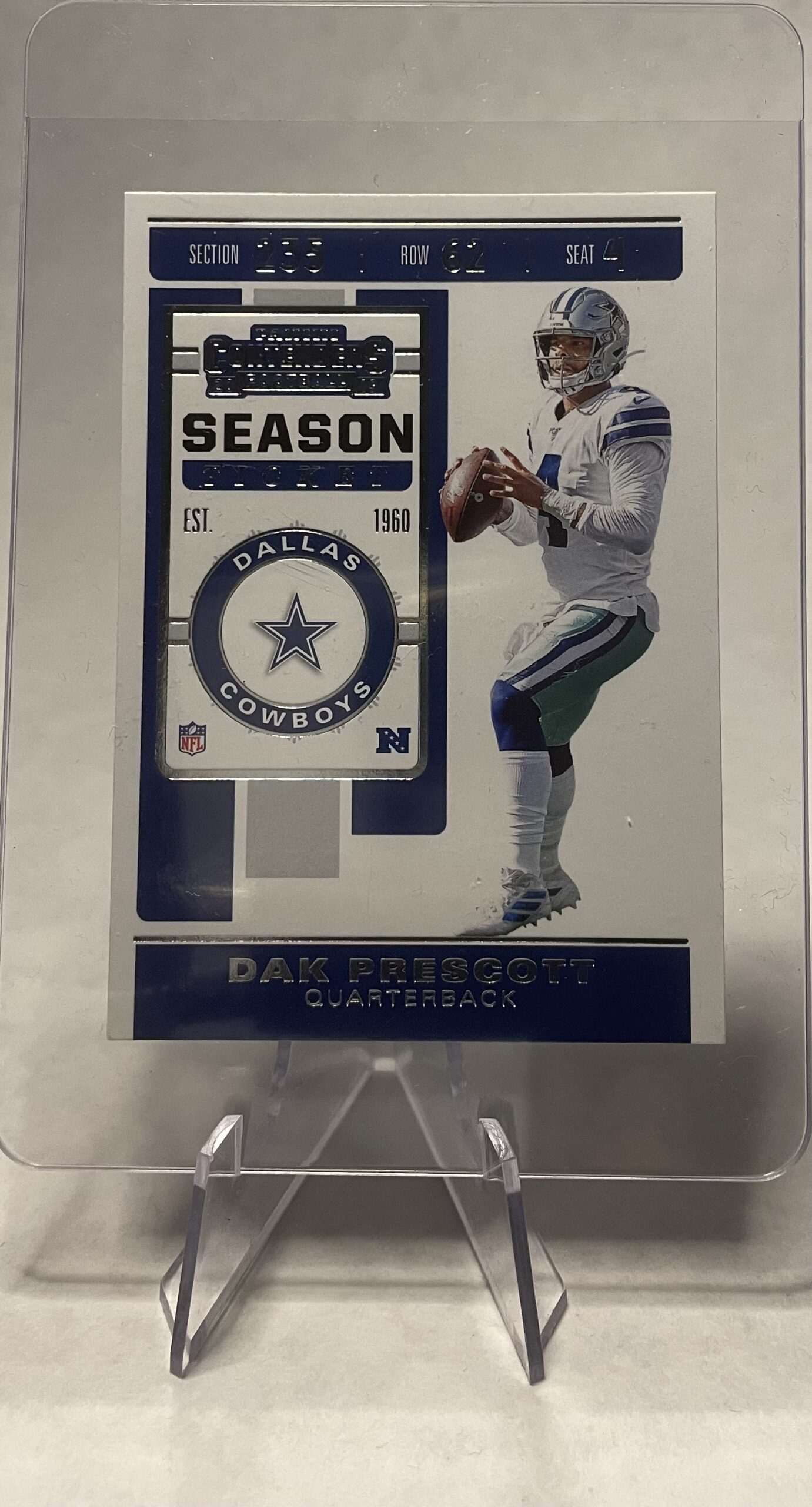 Zeke Elliott FOOTBALL CARD with stand -LIMITED QUANTITY - Image 6