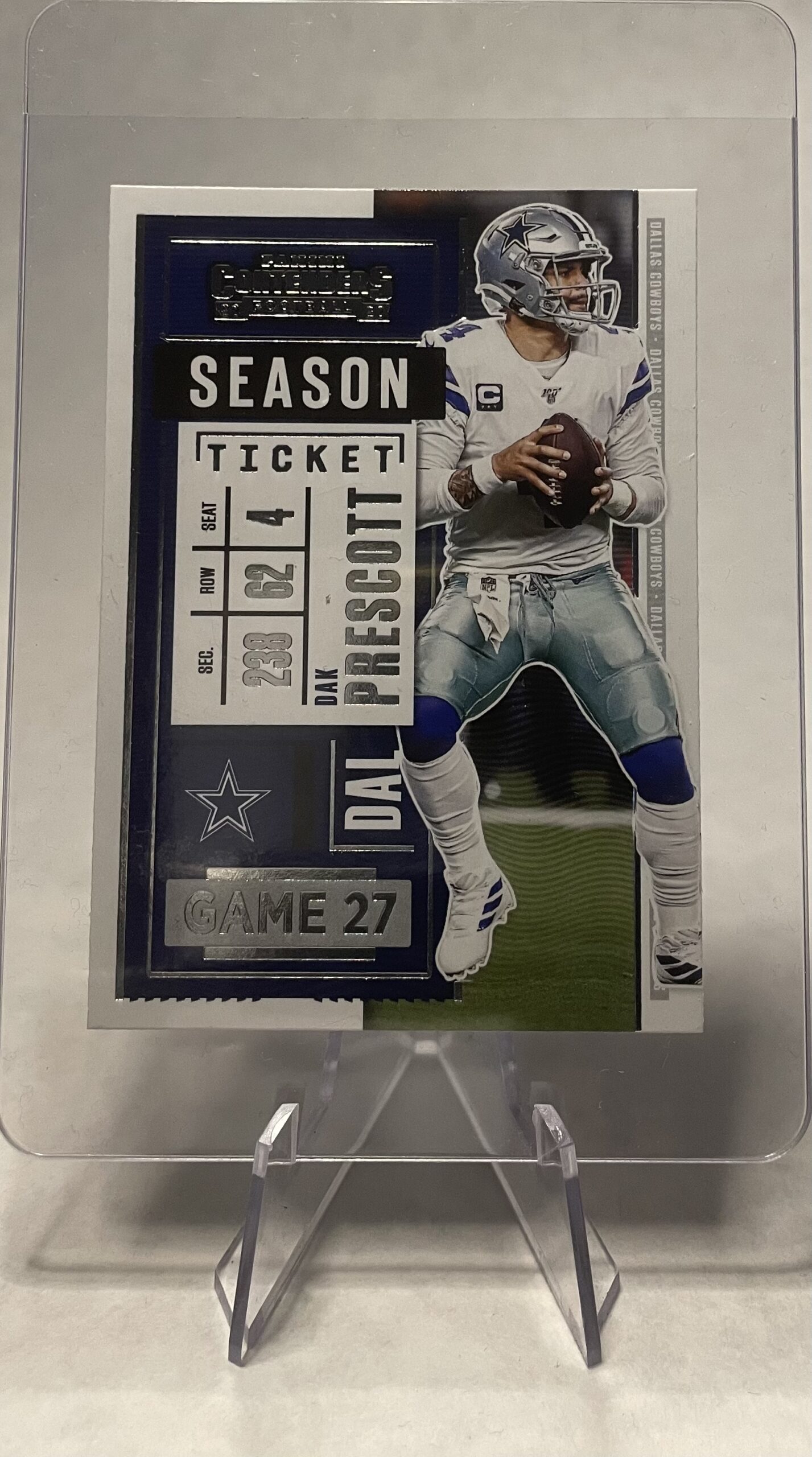 Zeke Elliott FOOTBALL CARD with stand -LIMITED QUANTITY - Image 5